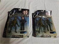 Two new collectible X-Files series 1 action