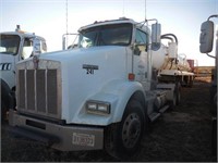 (unit 241) 2009 Kenworth T800 day cab twin screw