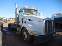 (unit 536) 2010 Peterbilt 386 day cab twin screw