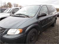 Used 2006 Chrysler Town and Country 1A4GP45R36B528