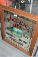 Square pub mirror 'Hunter's Ale', 'Bentley's