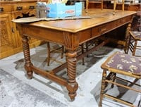 Early 20thC oak dining table, fitted with 2