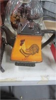 ROOSTER PITCHER
