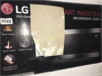LG 0.9 CU FT MICROWAVE $99 RETAIL