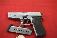 Sig Sauer P220 ST .45 auto Pistol