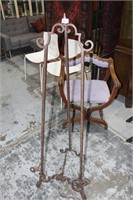 Wrought iron style picture easel
