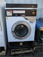 Commercial washer