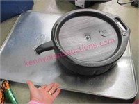 metal oil drip pan & plastic oil container