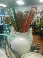 Bird vase with decor sticks