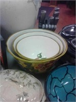 Raymond Waites set of three fruit bowls
