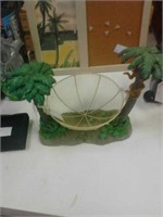 Palm tree fruit basket