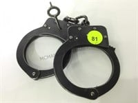 AMERICAN  CO  HANDCUFFS WITH KEY
