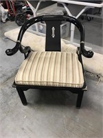 Throne chair