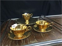Group of Royal Winton cups & saucers & serving