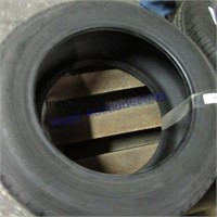 Goodyear 215/60/R16 tire