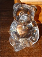 Glass bear approx 3 1/2"H