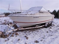 Bayliner Fiberglass Boat w/ I/O MercCruiser,