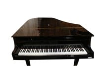 YAMAHA EBONY BABY GRAND PIANO