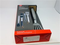 brand new 5 pc bbq set