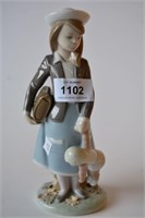 Lladro figurine: 'Autumn - Girl With Doll',
