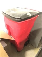 Brute red trash can