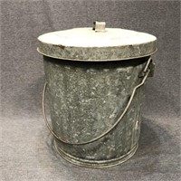 Small Old Galvanized Trash Can w/Lid