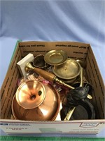 Interesting lot of copper and brassware, brass and