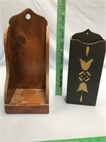 Wood shelf and a wood box         (l 155)