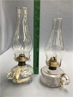 2 Kerosene lamps        (l 155)