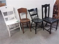 4 chaises en bois assorties