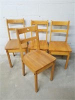 4 chaises en bois Conrad Girouard