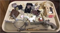 Tray lot of smalls, boot spurs, toy gun, little