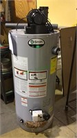 AO Smith 40 gallon gas hot water heater, like new