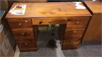 Pine seven drawer kneehole desk, needs to have