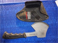 Smith & Wesson Hatchet with Scabbard