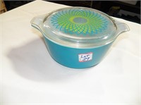 Vintage Pyrex Bowl and lid