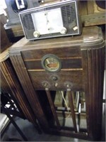 2 Pc Vintage Philco radio no speaker & Admiral