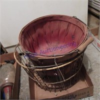 Egg basket, small bushel basket