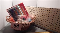 BASKET OF ASSORTED SEWING THREADS, SAFETY PINS,