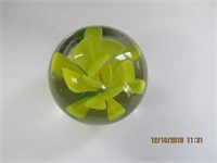 Glass Paperweight-Yellow Flower-2 x 2