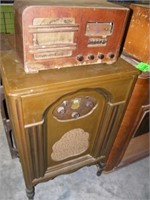 2 Pc Vintage Atwater & Kent 60 no speaker painted