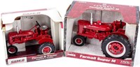 Toy Die - Cast Metal 1 / 16 scale Tractor Farmall