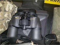 Nikon aculon binoculars