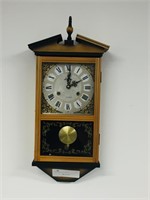 31 day wall clock w/ key & pendulum
