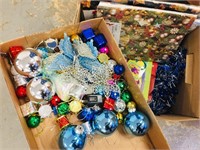 2 boxes of misc Xmas decorations