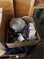 Box of pots and  Dust masks