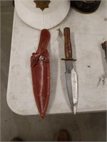 Knife with sheath