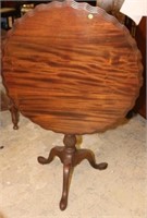 MAHOGANY TIP-TOP PIE CRUST TABLE W/ CARVED