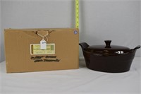WOVEN TRAD. MED. OVAL CASSEROLE - CHOCOLATE