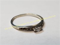 STERLING SILVER RING W MARQUIS STONE